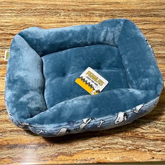 Peanuts - Picture 4 of 4